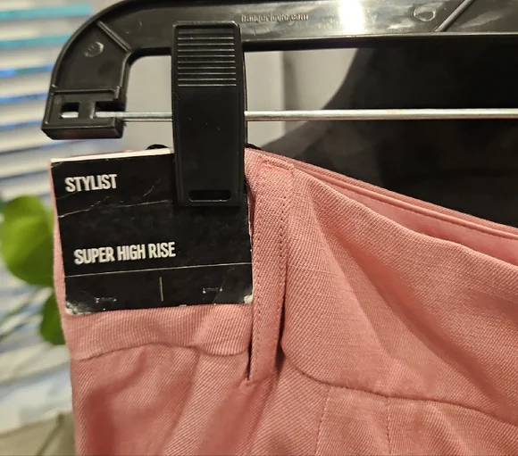 Express Women's High Waist Shorts - Pink - Picture 3 of 4